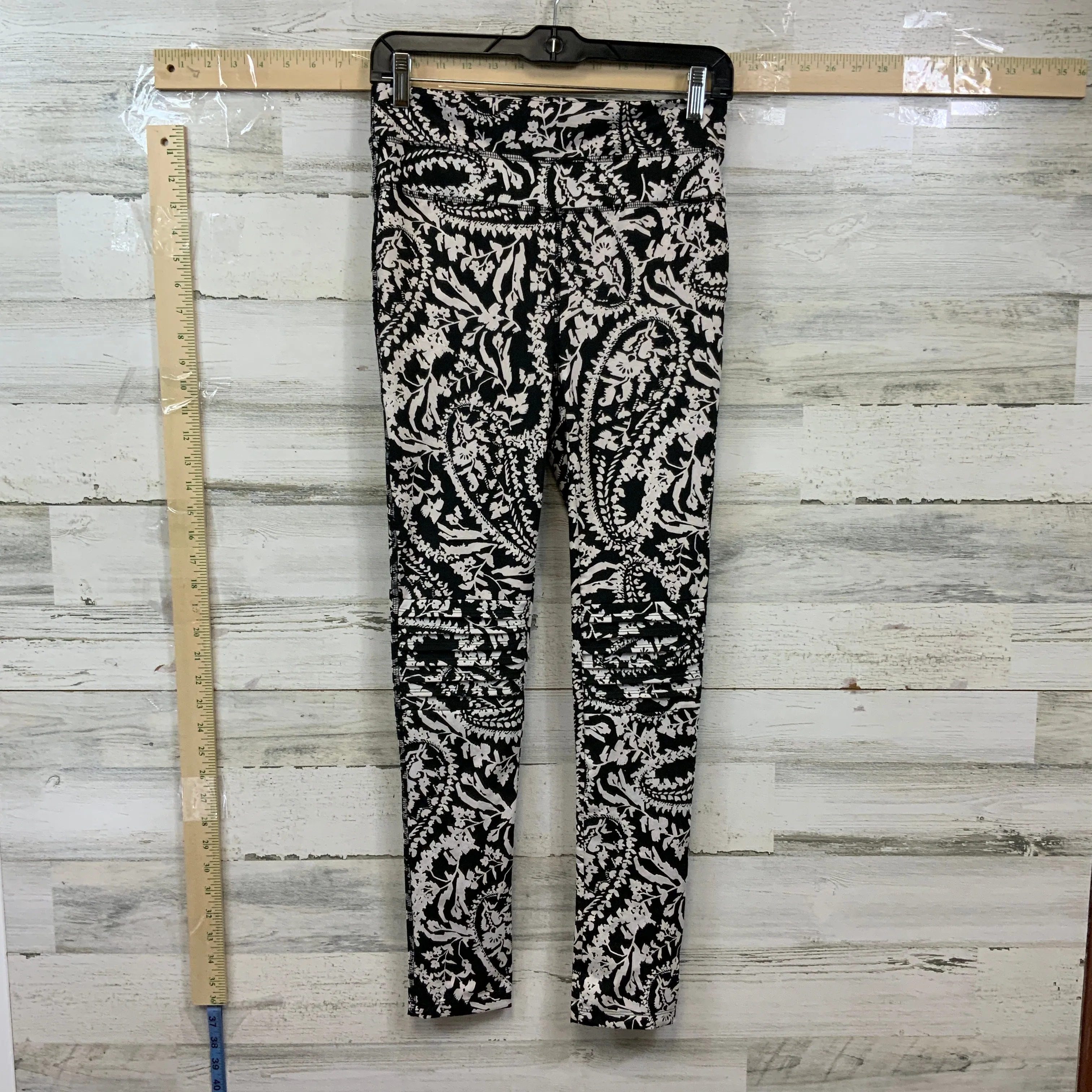 Athletic Leggings By Free People  Size: M