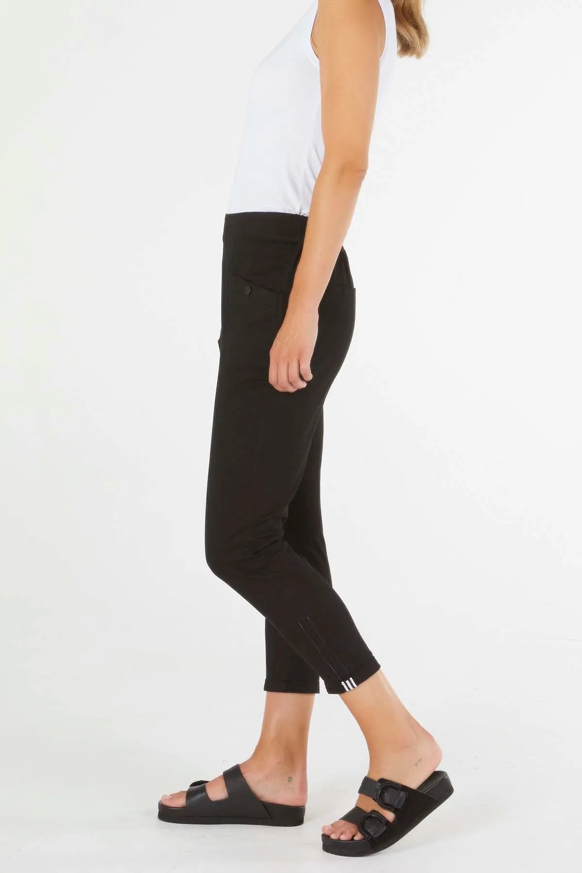 Betty Basics Chicago Chino Pants in Black