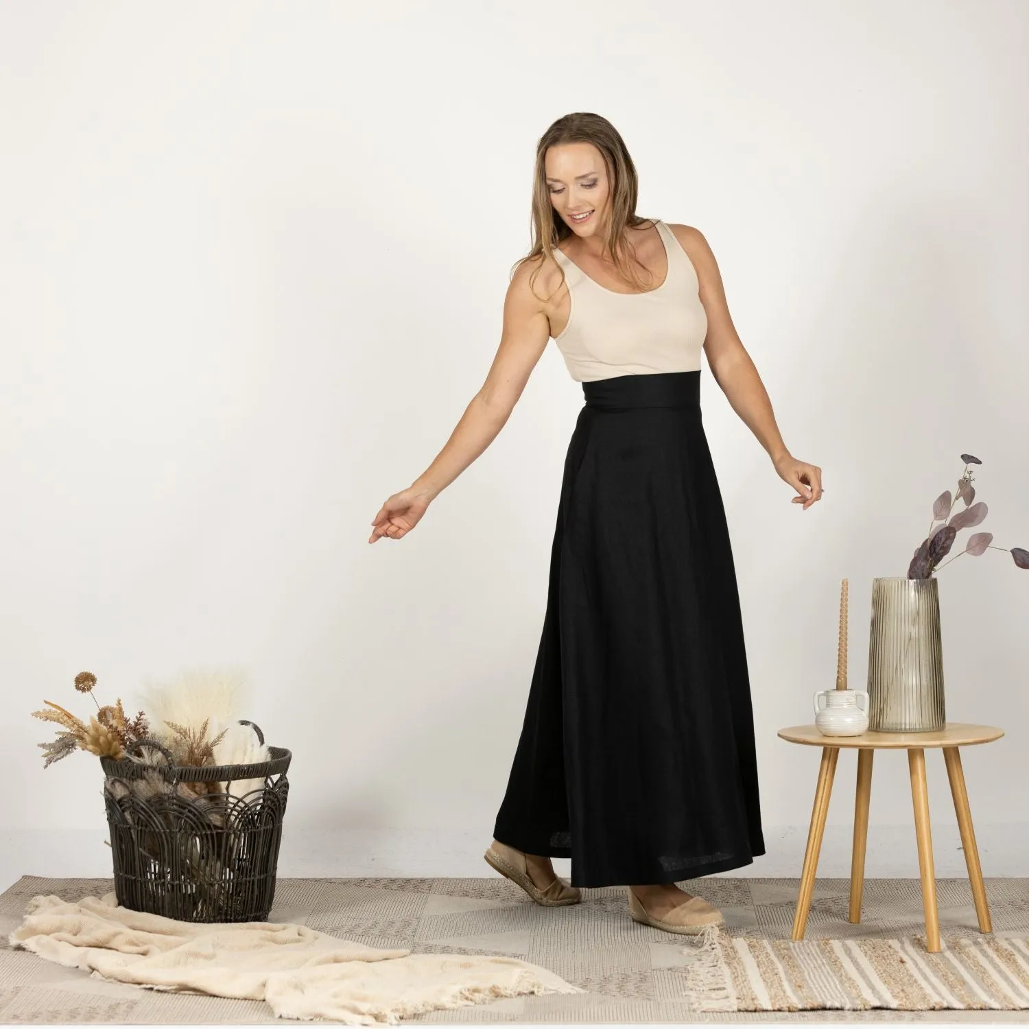 Black Minimalist High Waist Linen Maxi Skirt