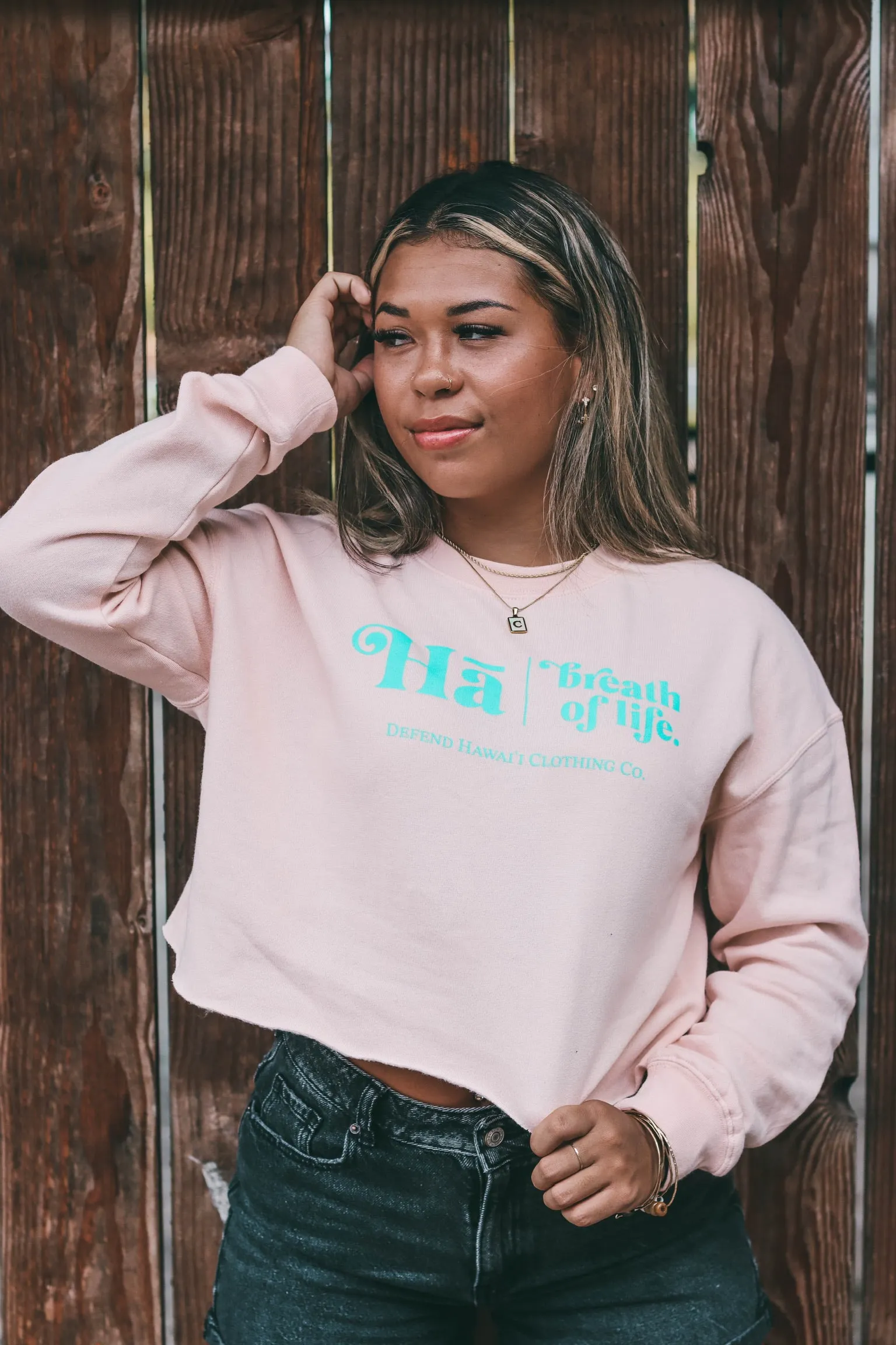 BREATH OF LIFE Light Pink Crop Crewneck