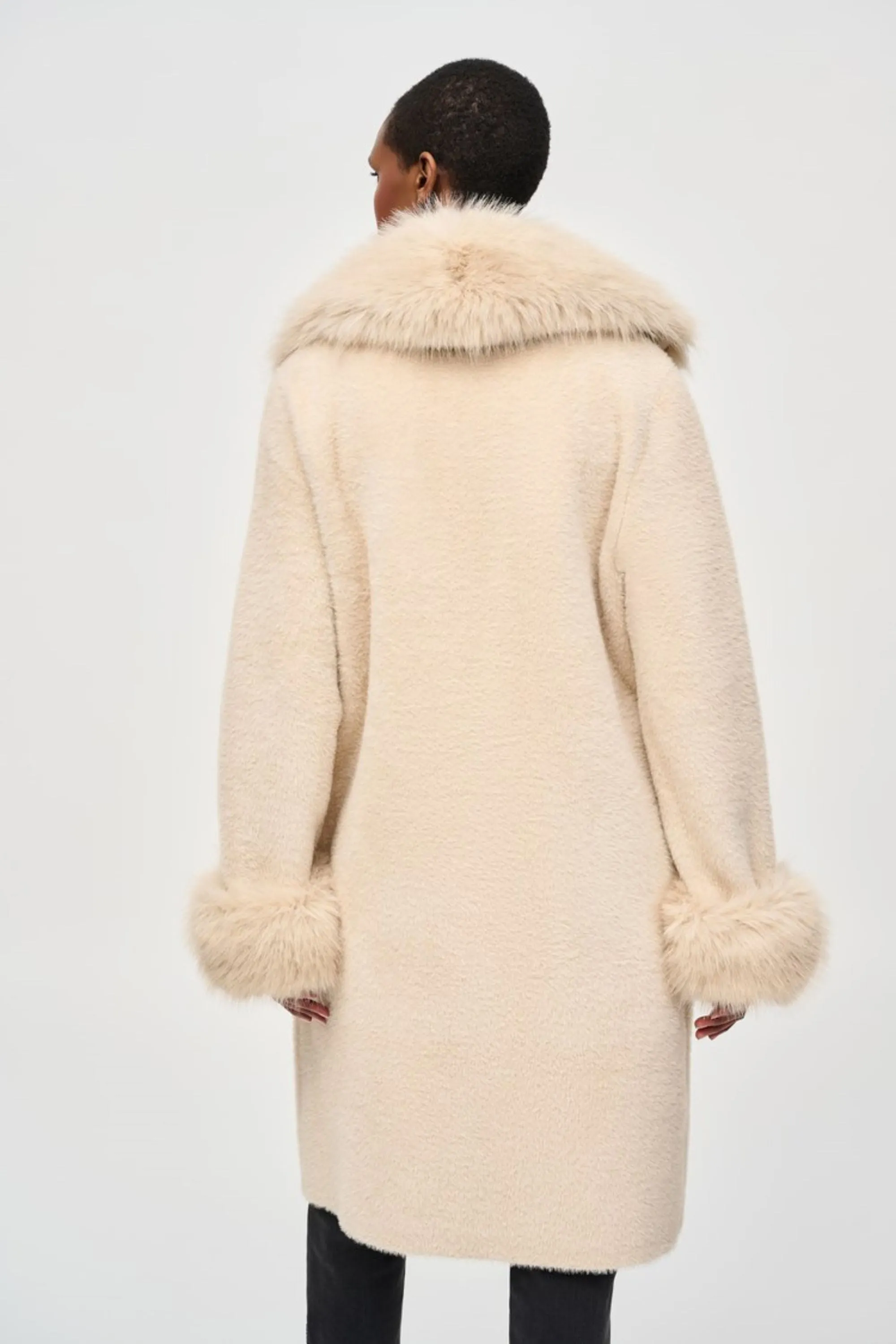 DETACHABLE FAUX FUR COAT - 243923JR