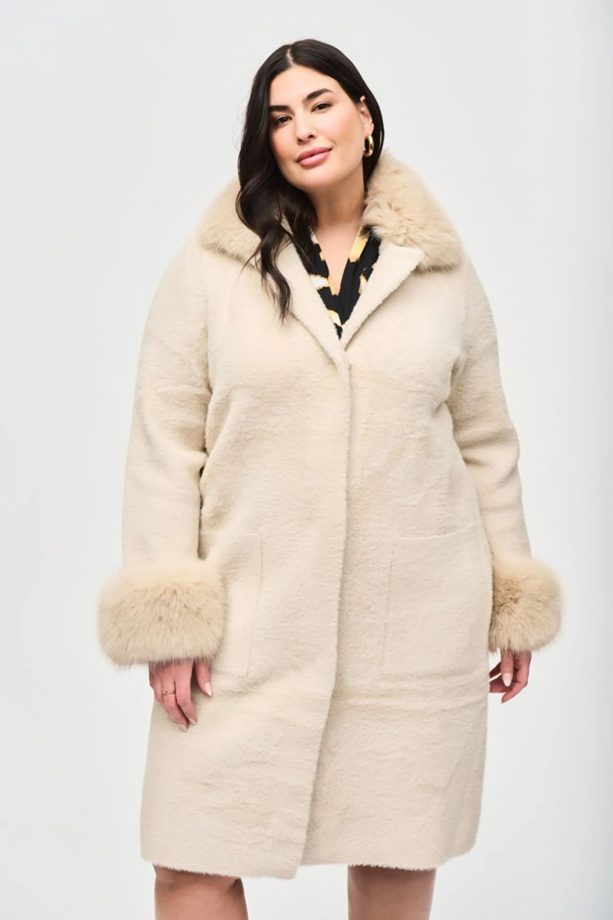 DETACHABLE FAUX FUR COAT - 243923JR