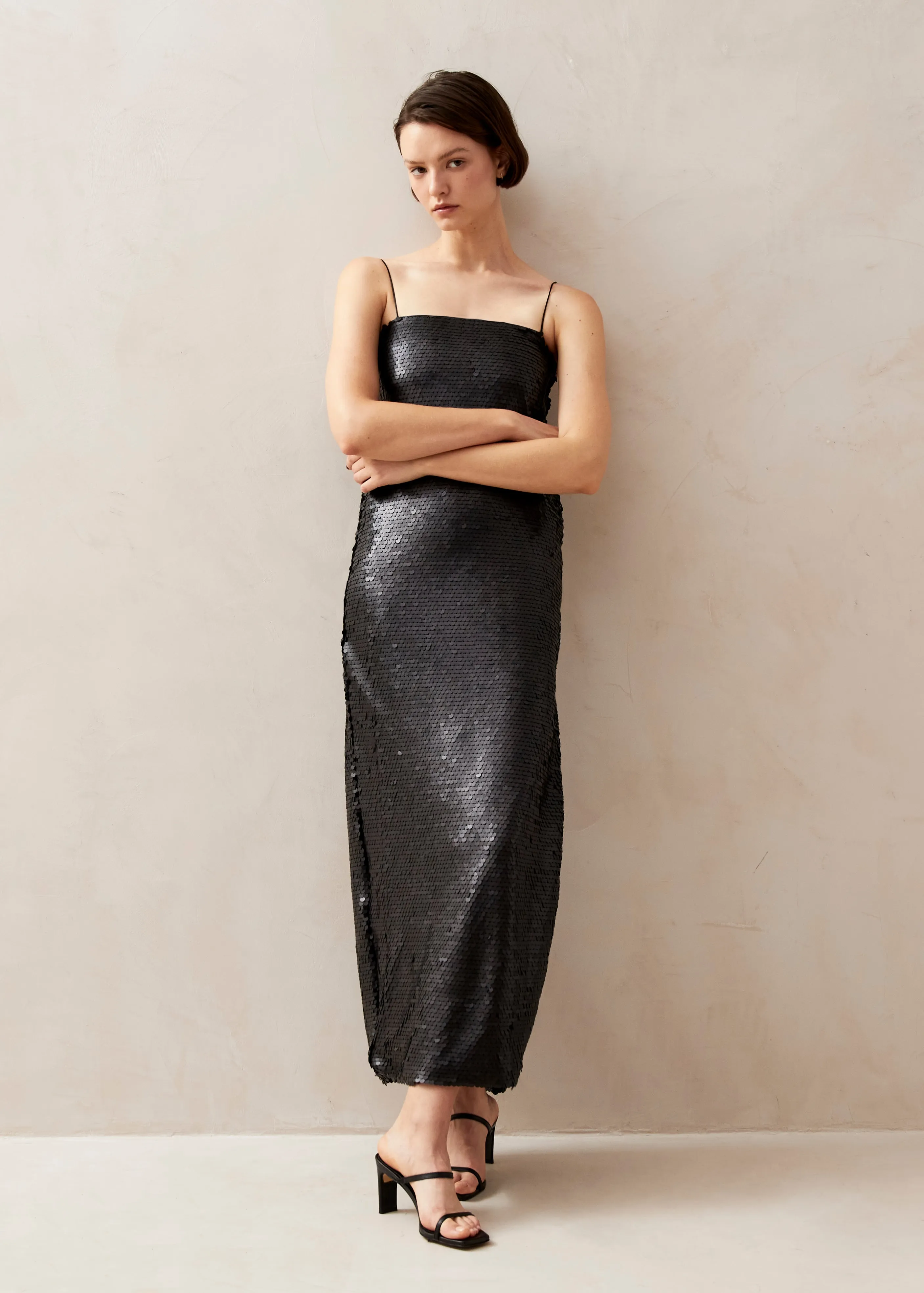 Elmi Black Midi Dress