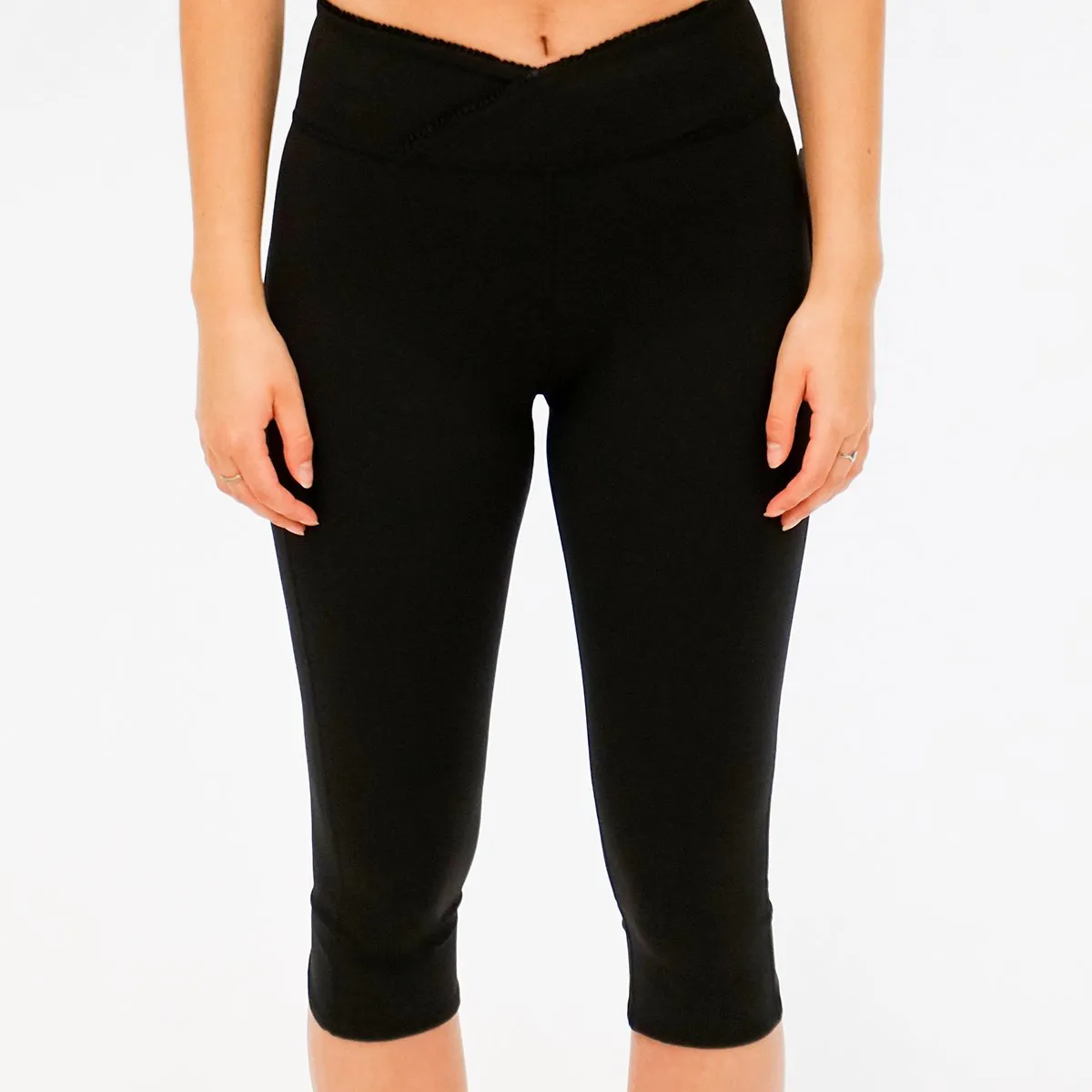 Free People Women's Mid Rise Get Shorty Leggings