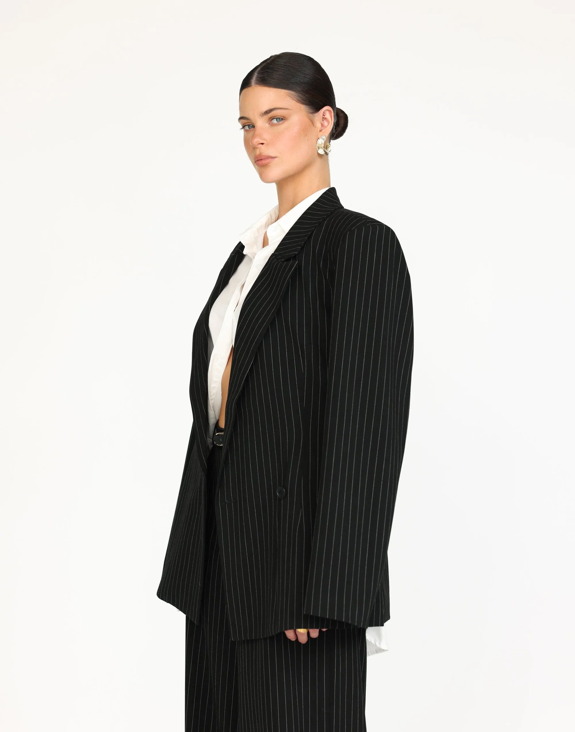 Kenza Blazer (Black Pinstripe)