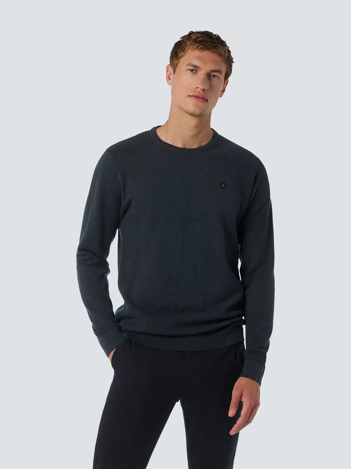 Round Neck Pullover with Refined Two-Tone Jacquard | Night