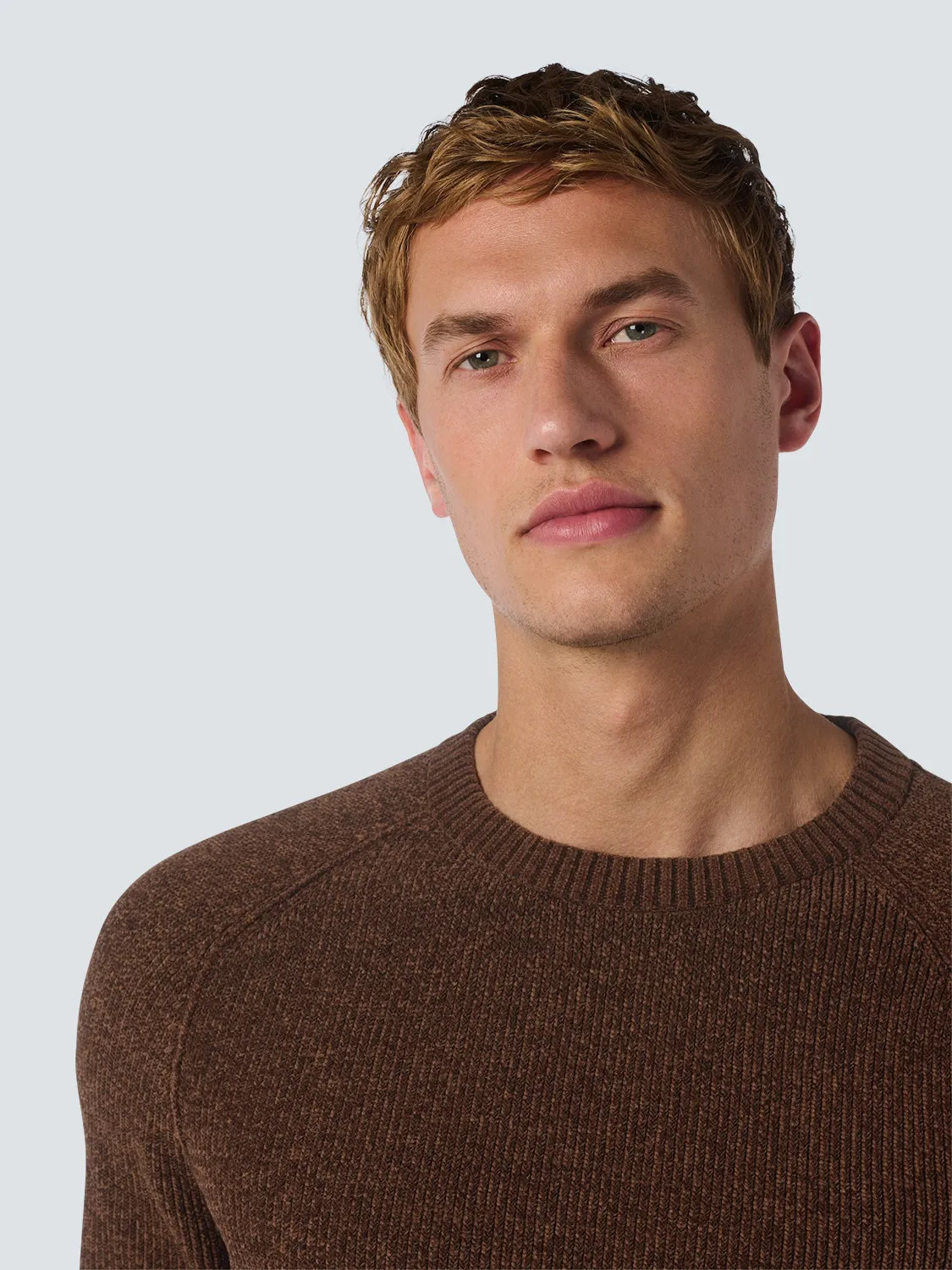 Round Neck Sweater in Two-Tone Chenille: Luxury and Comfort Combined | Brown