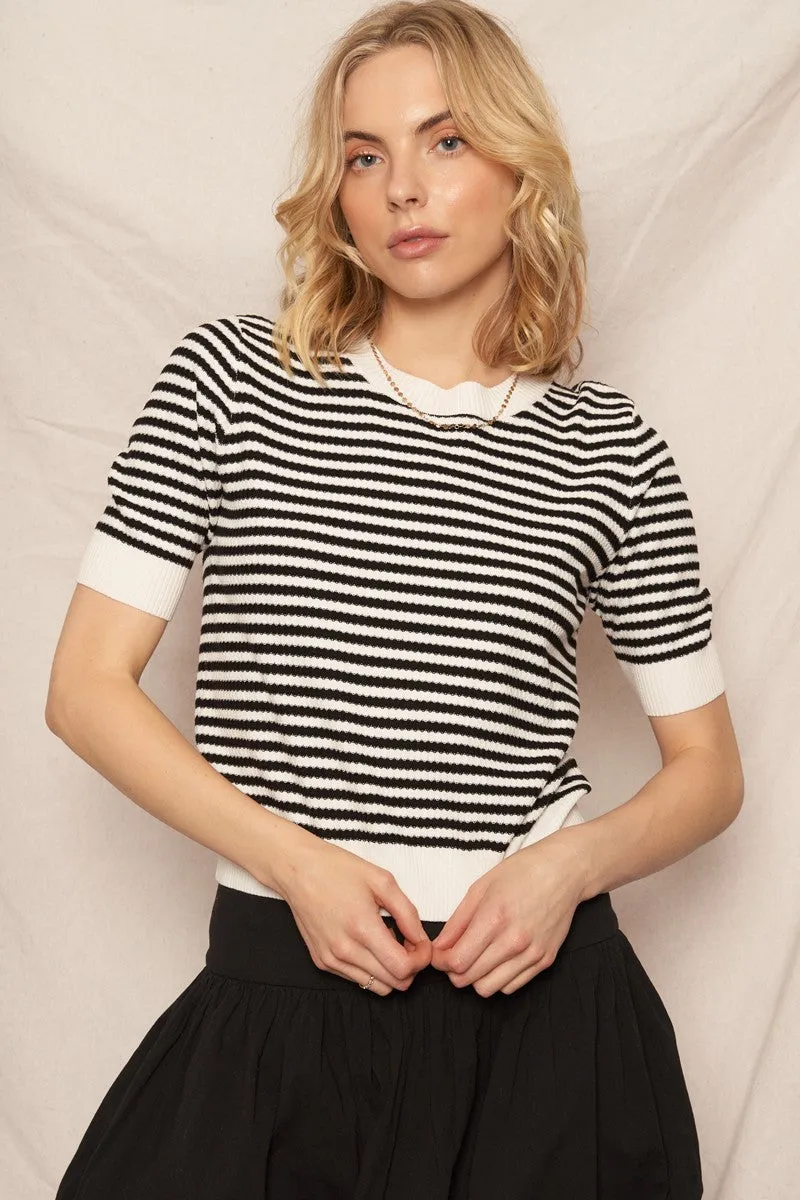 STRIPED SHORT SLEEVE CROP SWEATER